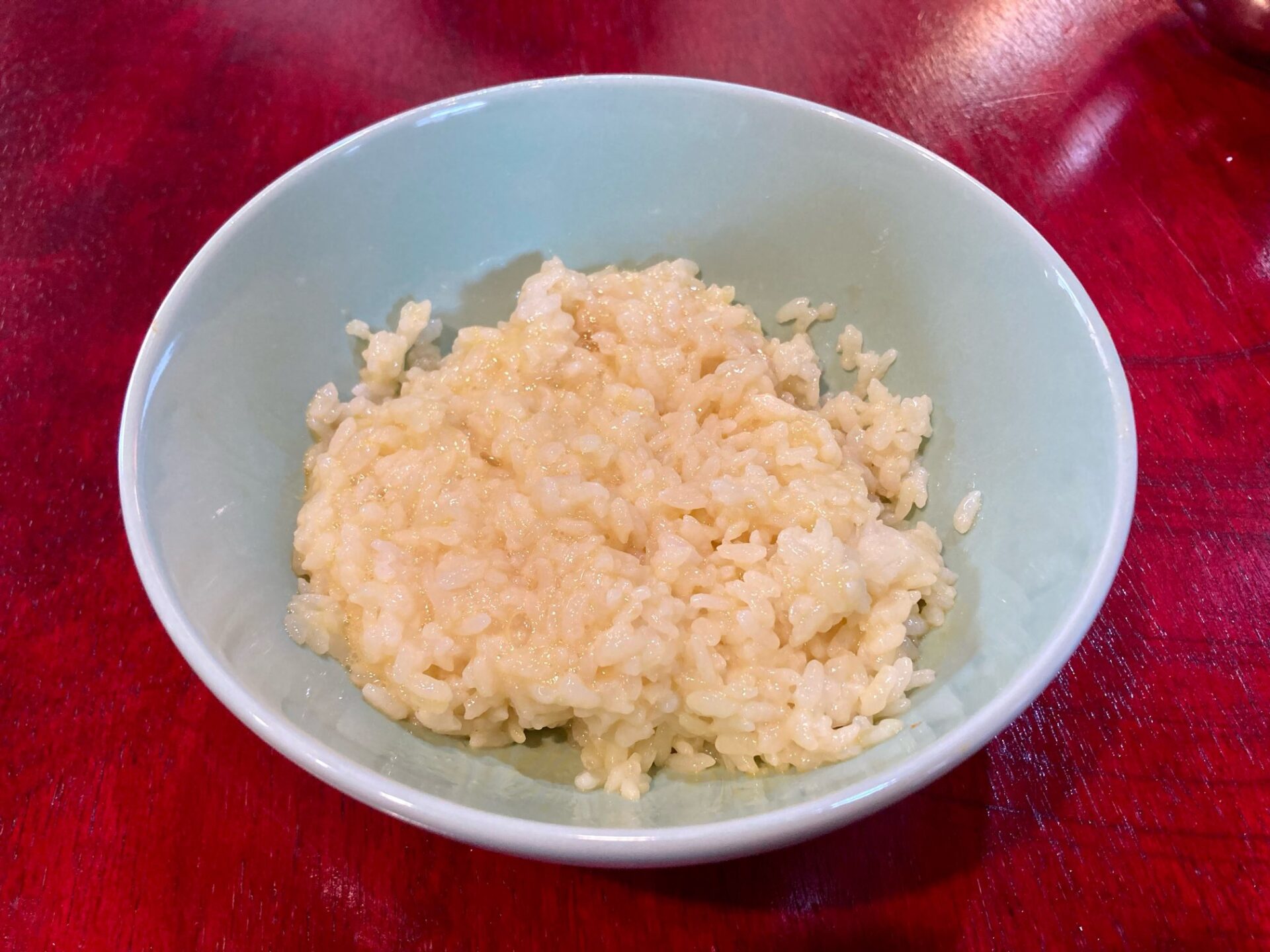 台南で大同電鍋でお米炊いて卵かけご飯食べたらいつもの100倍美味でした。