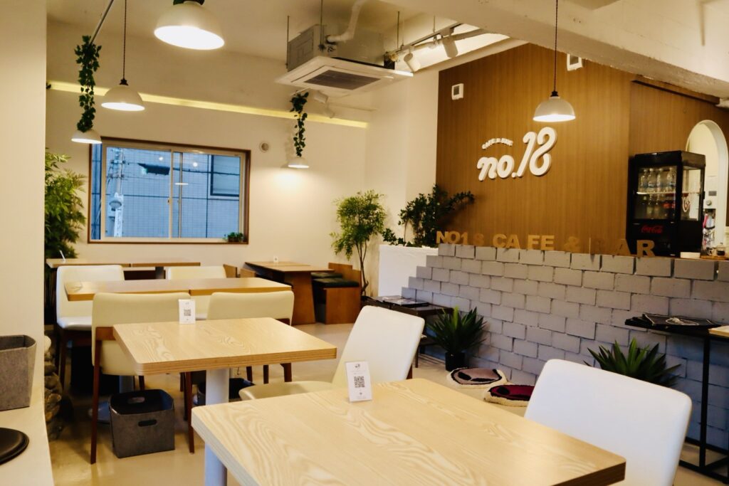 大阪・天神橋筋六丁目「No.18 Cafe&Bar」